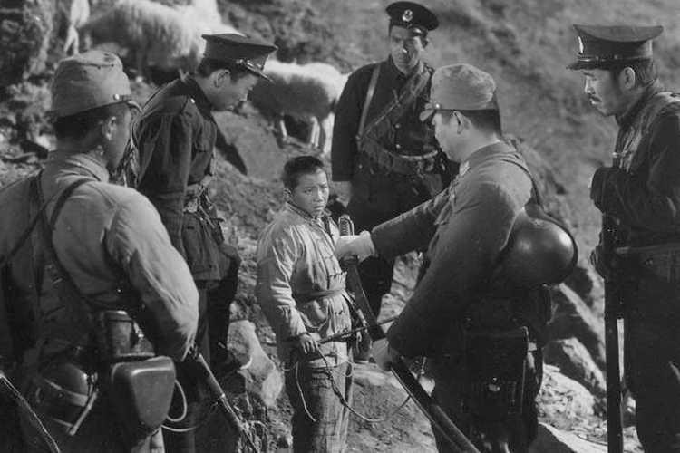 东平电影放映《鸡毛信》