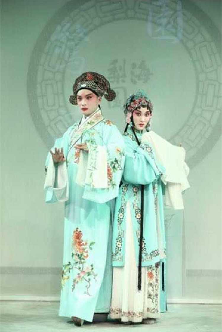 上海昆剧团昆曲演出  上海昆剧团青年演员,工闺门旦,毕业于上海戏剧