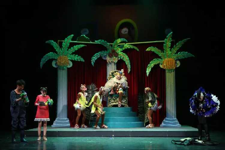 活动 > 【限时特惠55元】上剧场《鲸鱼图书馆》儿童节,带孩子一起去